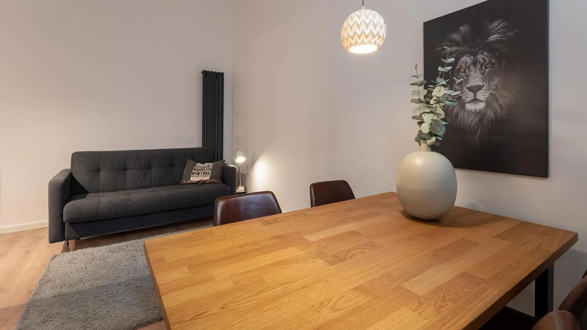 Souterrain-Studio - Naehe Burg Und Hauptmarkt - Parken ニュルンベルク 0*,  ドイツ